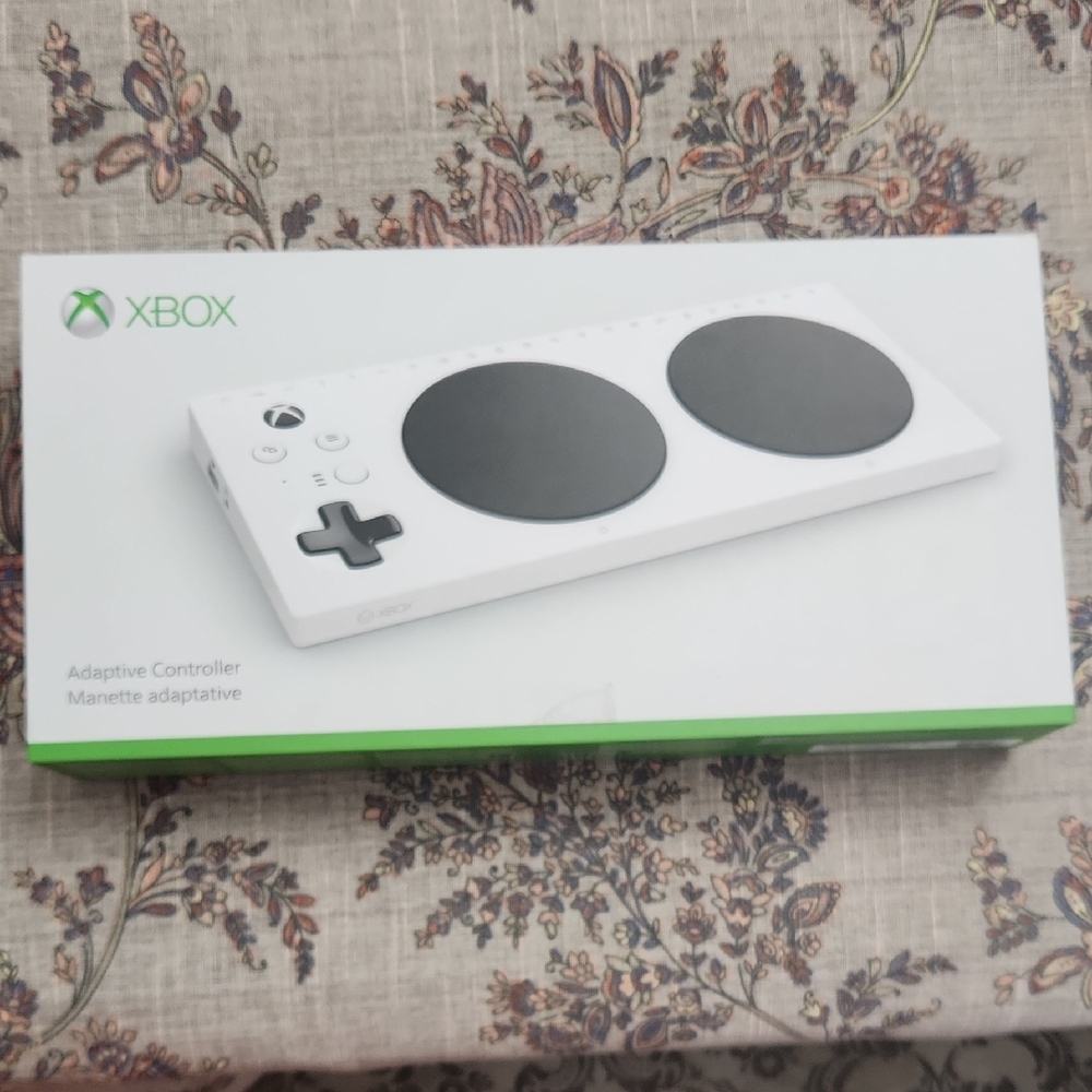 Xbox Adaptive Controller - White and Black